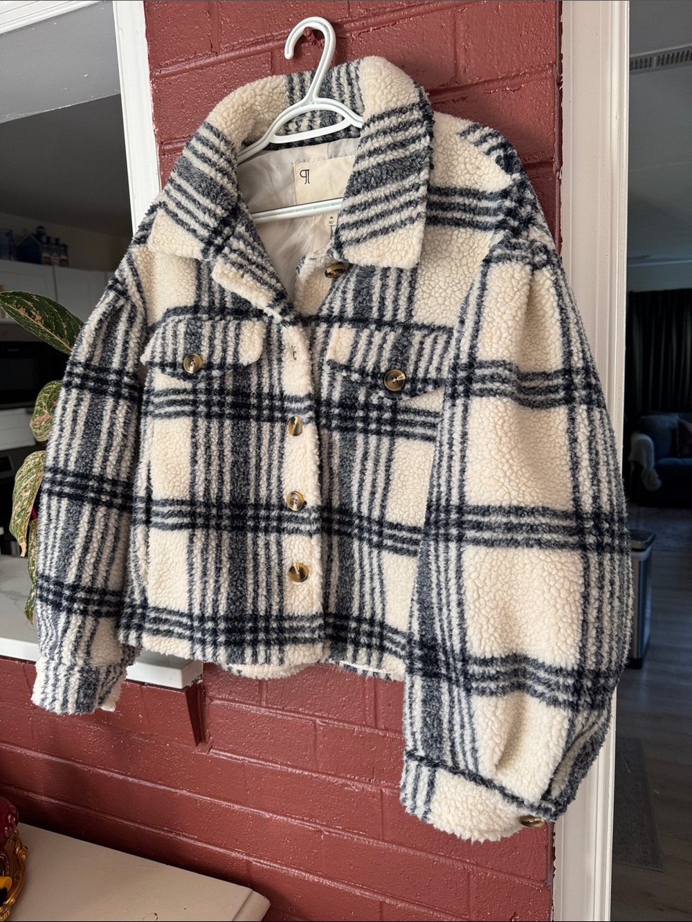 Pilcro Anthropologie Off White & Navy Blue Plaid Cropped Sherpa Jacket XS - Picture 6 of 13